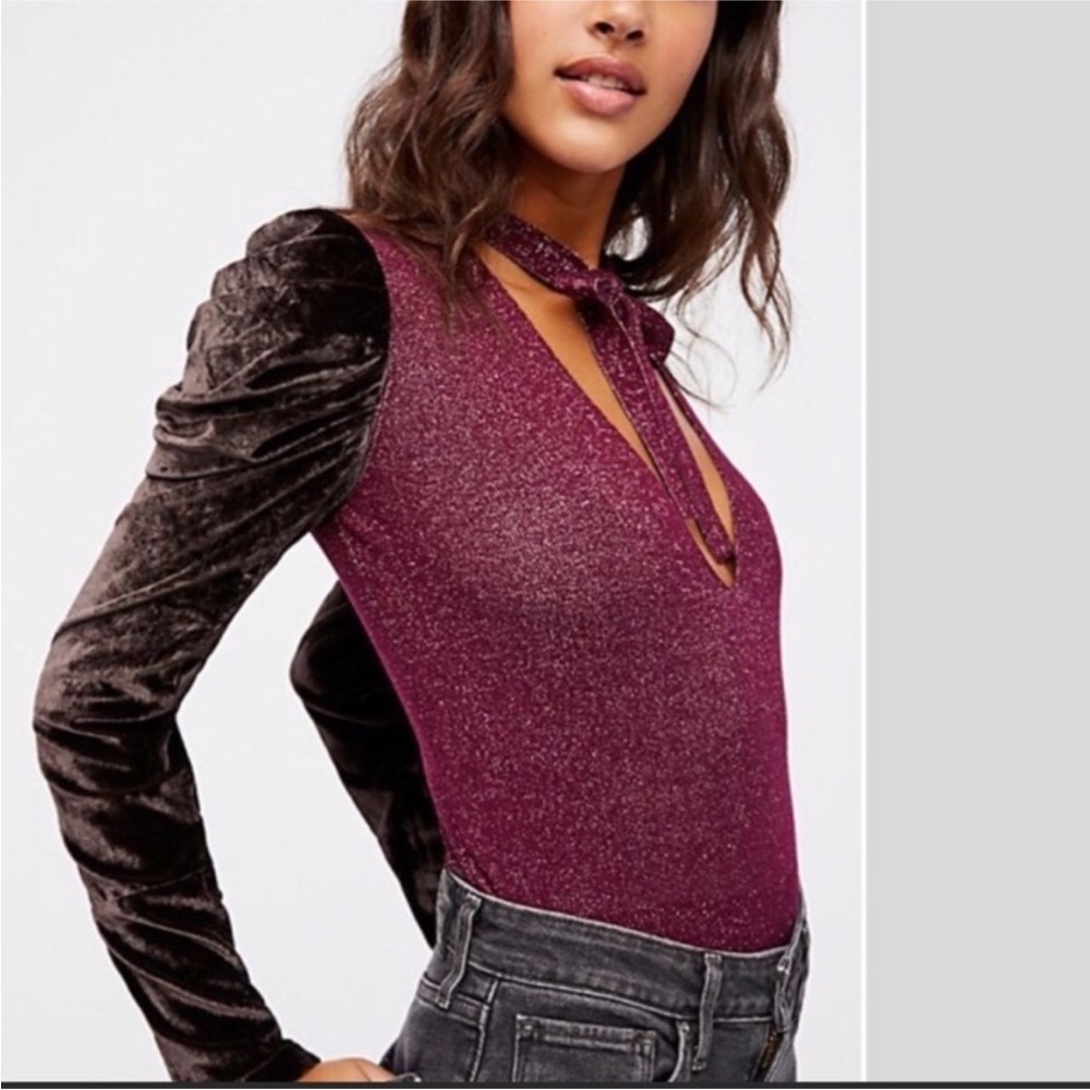 Free People maroon Velvet Puff Sleeve Sweater small